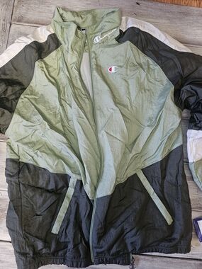 Champion Men's Performance Windbreaker Jacket Green and Black